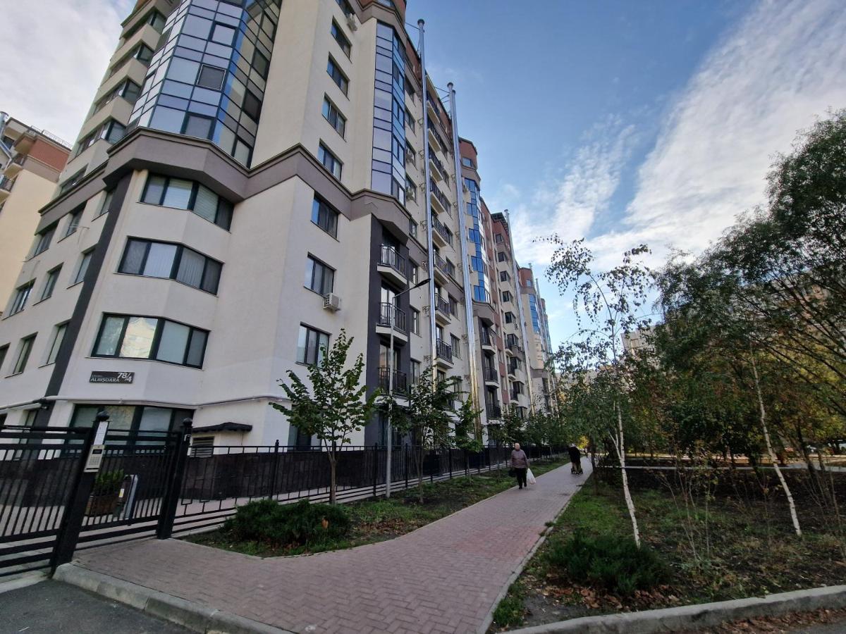 Center Candle Apartment Kişinev Dış mekan fotoğraf
